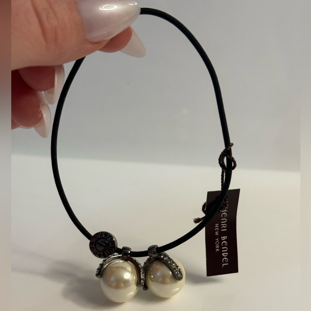 Authentic HENRI BENDEL Pearl Hair Accessory - Picture 7 of 8